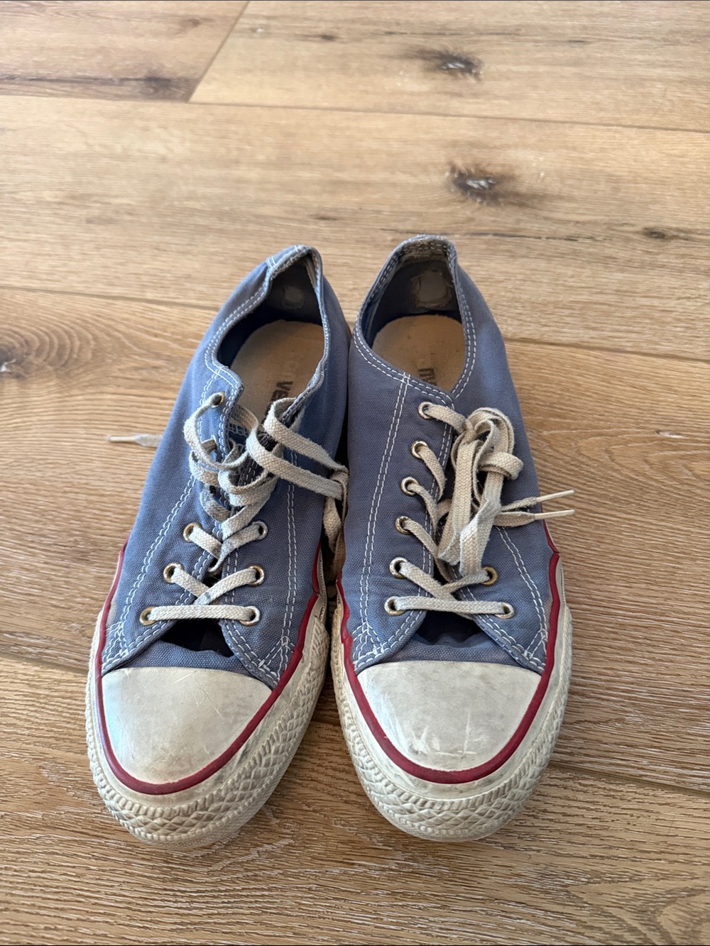 Converse-Inspired Low-Top Sneakers in Blue with Red Trim